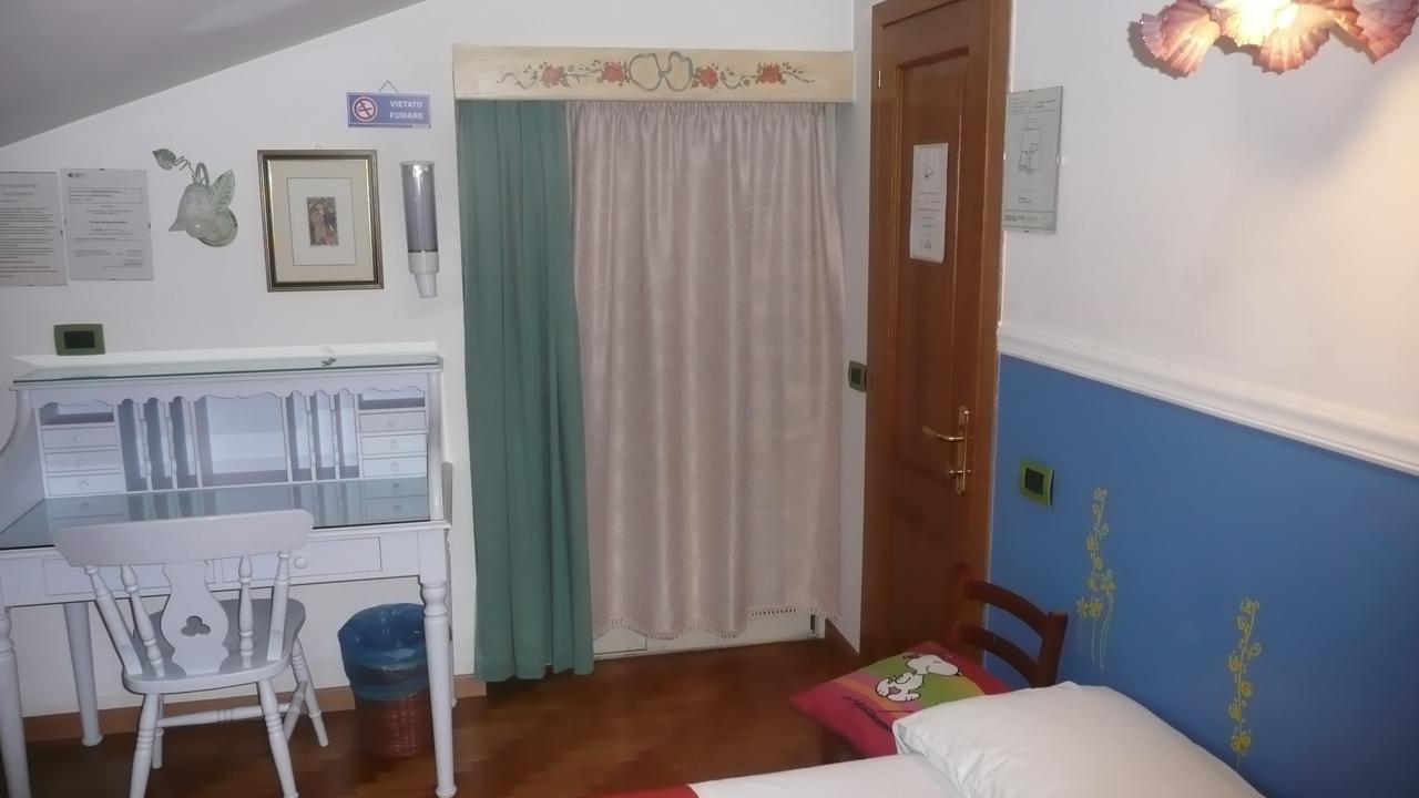 A Casa Sorriso B&B La Massimina-Casal Lumbroso Eksteriør billede